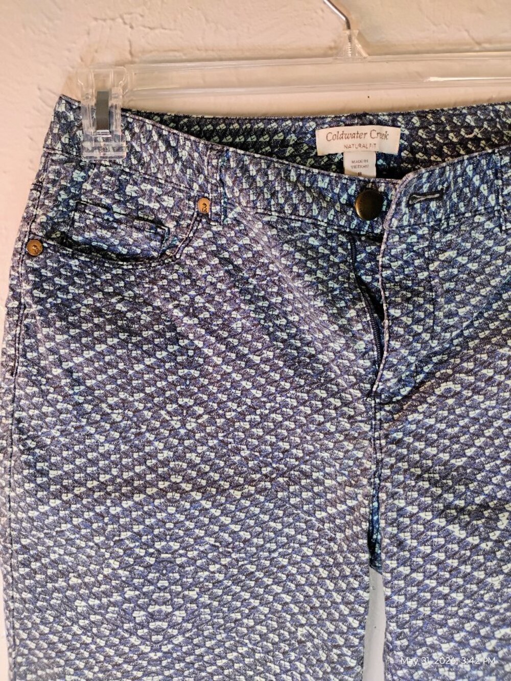 Coldwater Creek Women's Blue and Green Bermuda Shorts Size 8